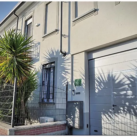 Bed & Breakfast Residenza Le Palme 3*