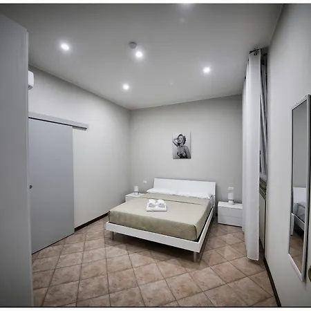Residenza Le Palme Bed & Breakfast Trecate